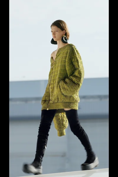 Look 3